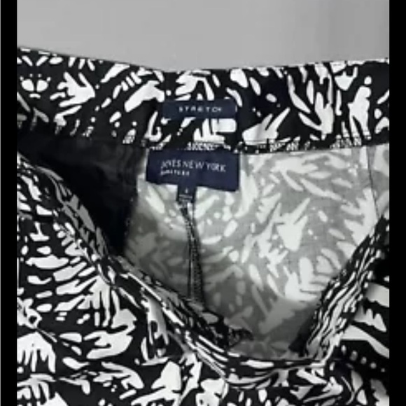 Jones New York Signature Stretch Black White Capri Pants Size 6 - Picture 6 of 7